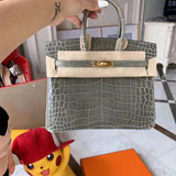  Versatile handbag front view 7