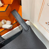  Contemporary everyday bag front view 19