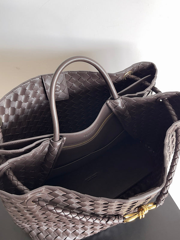 Understated Premium PU Leather Handbag - Versatile Everyday Design | Women's Luxury Handbag #1591 - hardware and detail close-up (image 5) of designer-inspired handbag