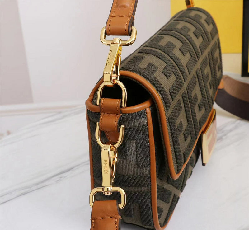 Ziva's Charm handbag – interior view (Standard Size)