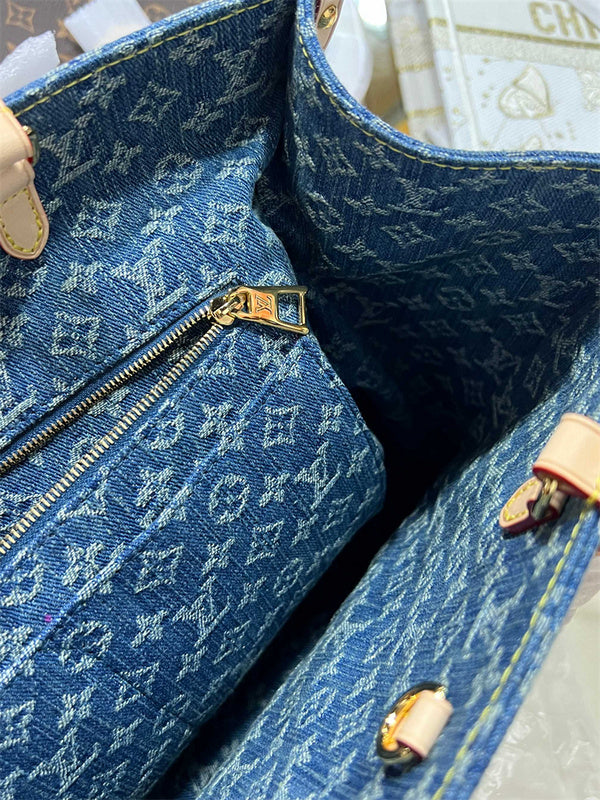  Polished top-handle bag front view 7