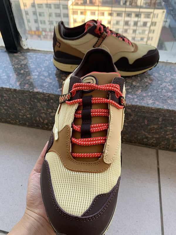Nike Men's & Women's Designer Low-Top Shoes — Style 197 back view