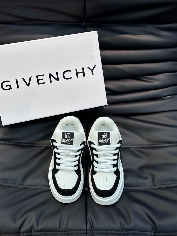 Givenchy shoes Style 181 - packaging and accessories