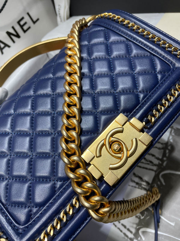  mid purse view 5