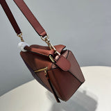 Ziva's Charm handbag – detail view (24cm*16.5cm*10.5cm)