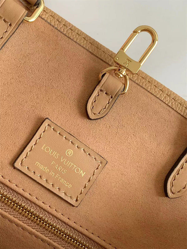 Sophisticated everyday bag carried on shoulder 10
