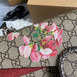 Styled lifestyle shot of classic premium women's handbag – women's luxury accessory