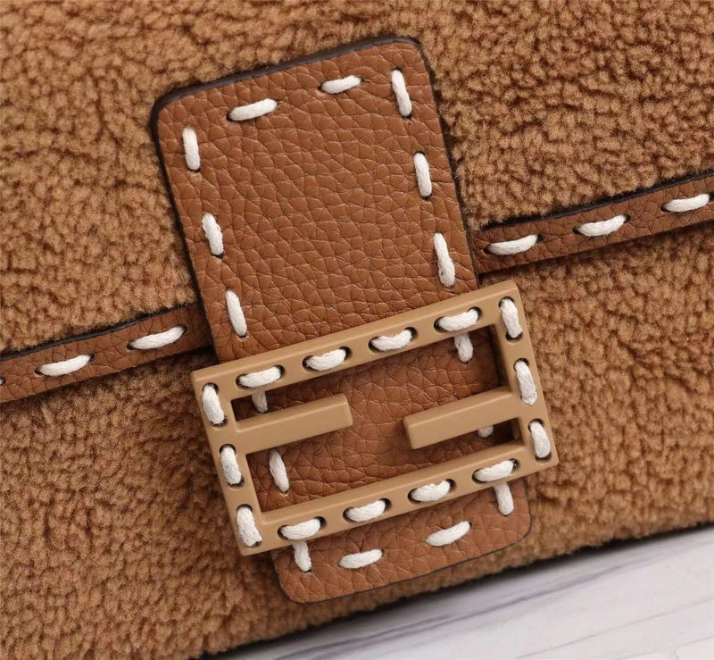 Ziva's Charm handbag – interior view (Standard Size)