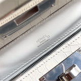  structured bag interior and compartment view 9