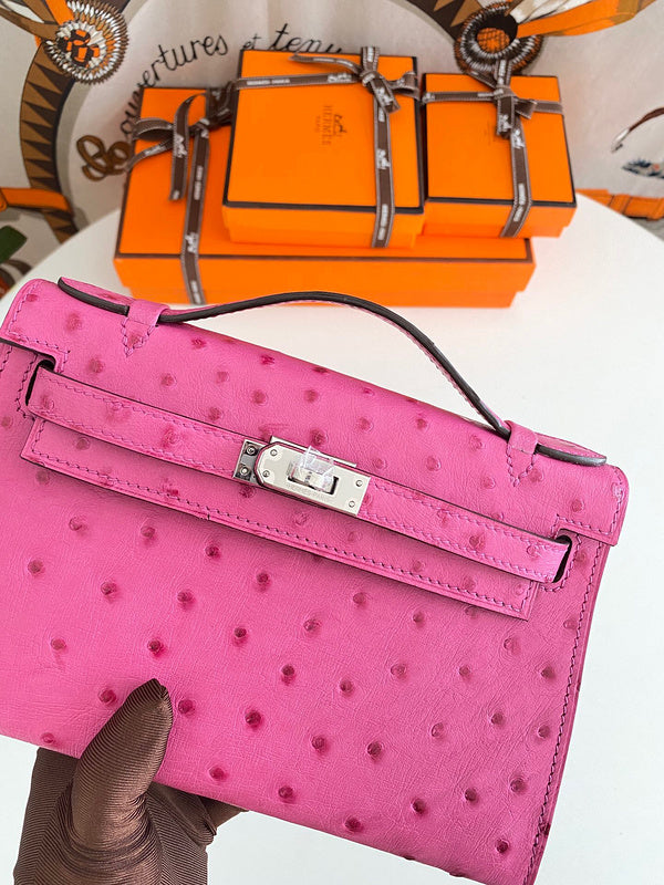 Contemporary handbag styled for everyday wear
