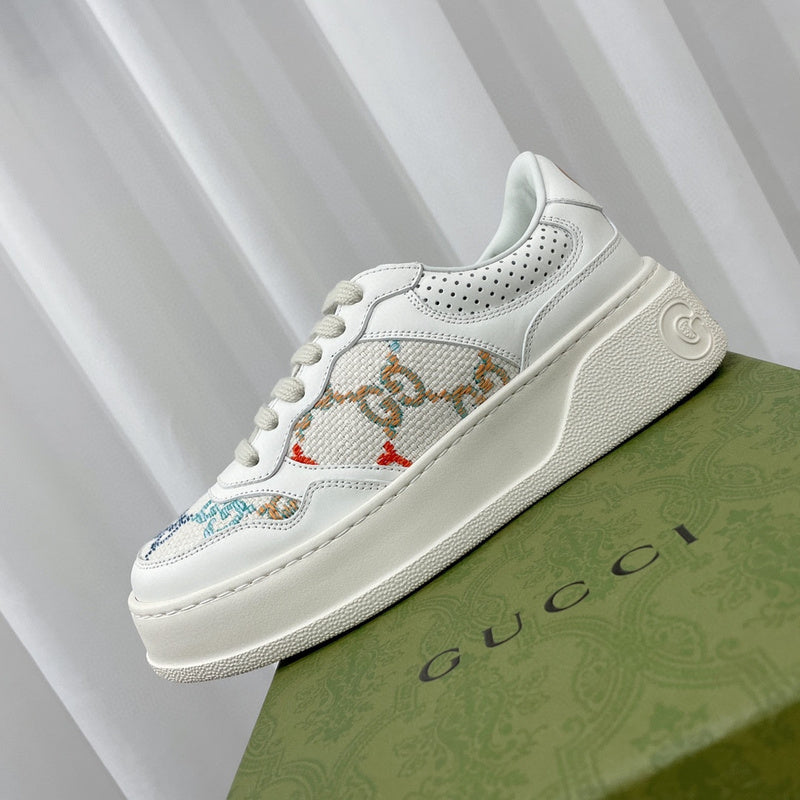 Gucci classic monochrome luxury sneakers view 8 cushioned comfort fit