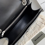 Zivas Charm Streamlined Design Fashion Handbag (Thoughtfully Structured Design) – Styled Look
