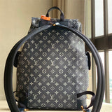  crossbody bag interior and compartment view 9
