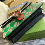 Handle and strap detail of chic modern women's handbag – women's statement bag