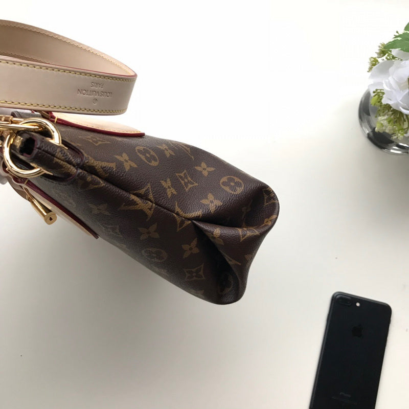 Interior view of statement refined women's handbag – women's everyday handbag