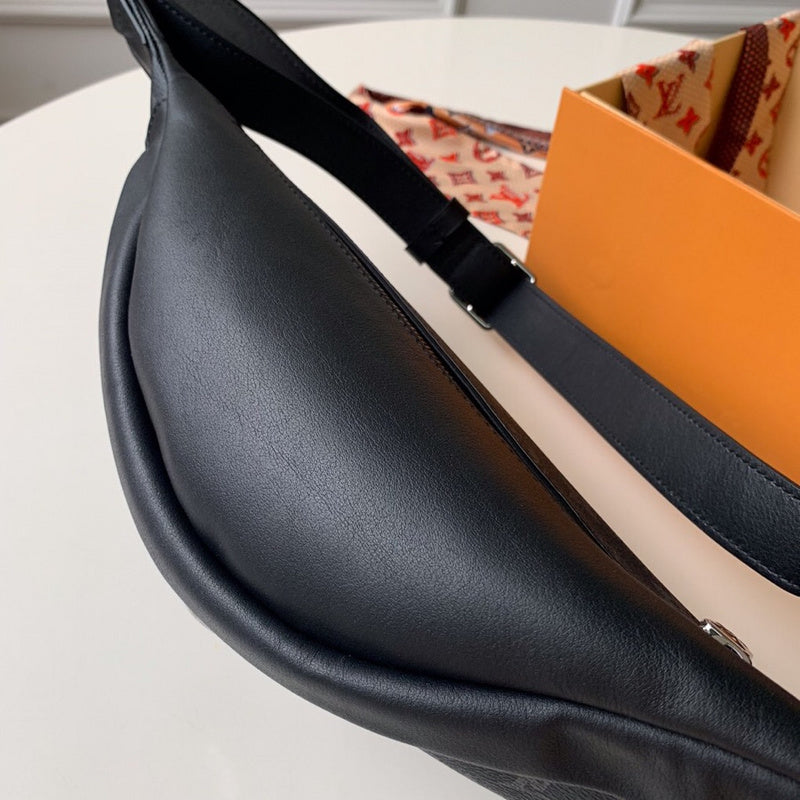 Side profile of classic refined women's handbag – women's luxury accessory
