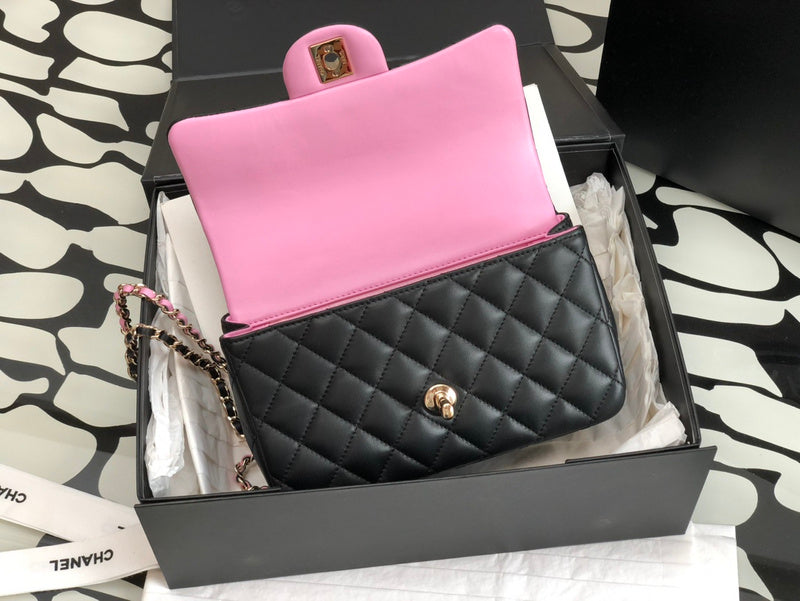  women's handbag, mid design, view 3