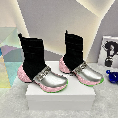 Givenchy shoes Style 154 - texture and material detail