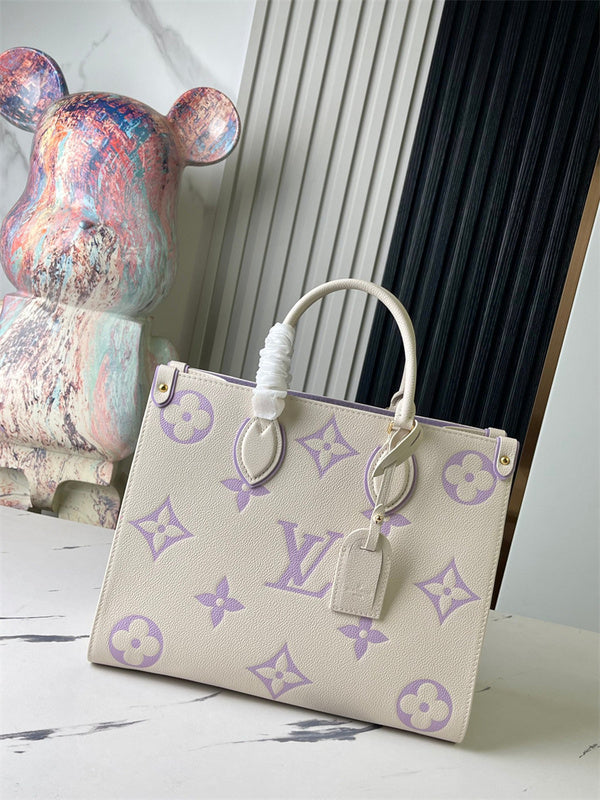  Understated shoulder bag carried on shoulder