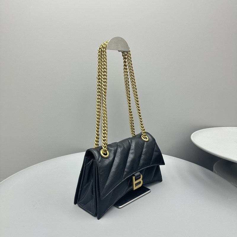 Zivas Charm Polished Finish Statement Handbag (Versatile Style Statement) – Lifestyle Shot
