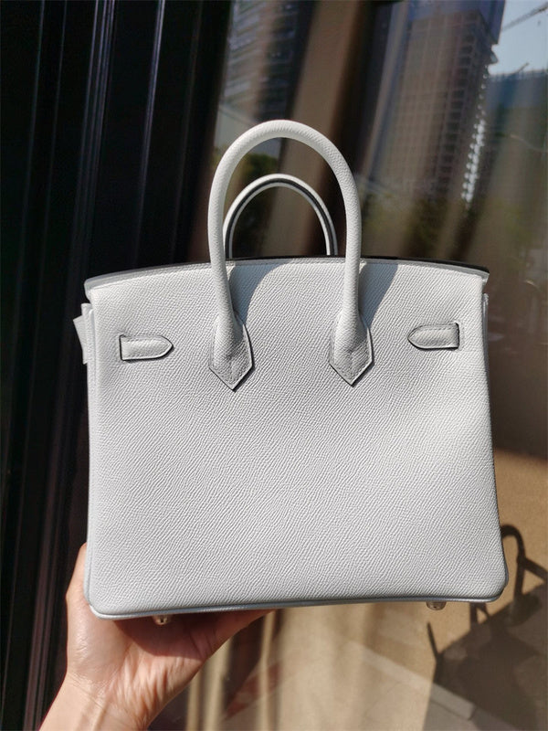  structured bag interior and compartment view 9
