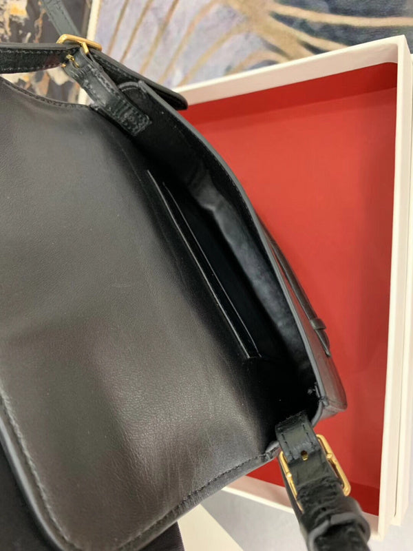 Styled lifestyle shot of chic statement women's handbag – women's designer-style accessory