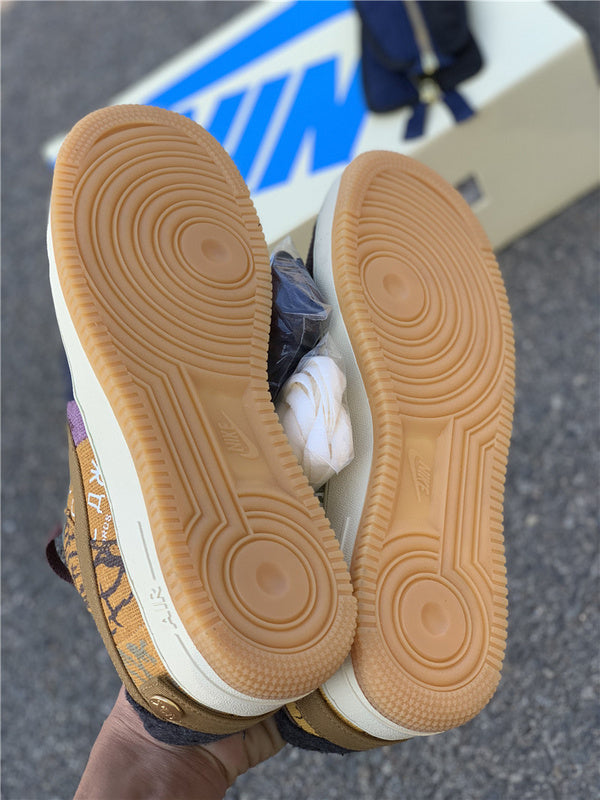 Nike Men's & Women's Luxury Fashion Trainers — Style 006 side view