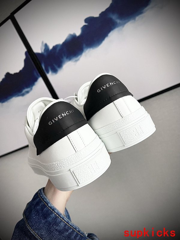 Givenchy White Platform Heels - Heel Detail View