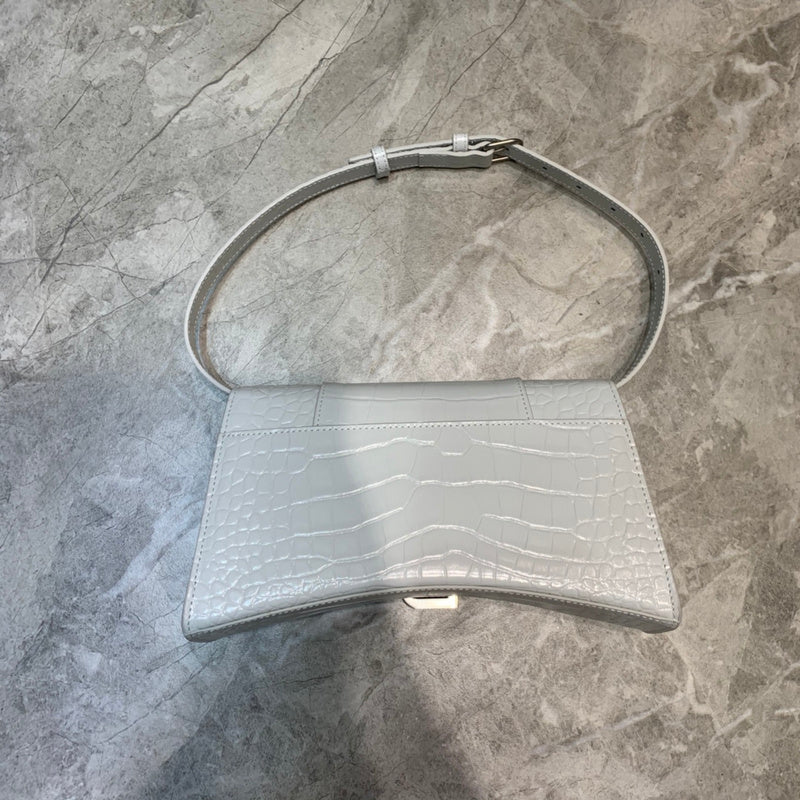 Structured Faux Leather Handbag - Smooth Faux-Leather Exterior | Women's Luxury Handbag #621 - close-up detail shot (image 3) of designer-inspired handbag