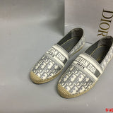 Dior shoes Style 042 - close-up of sleek modern silhouette