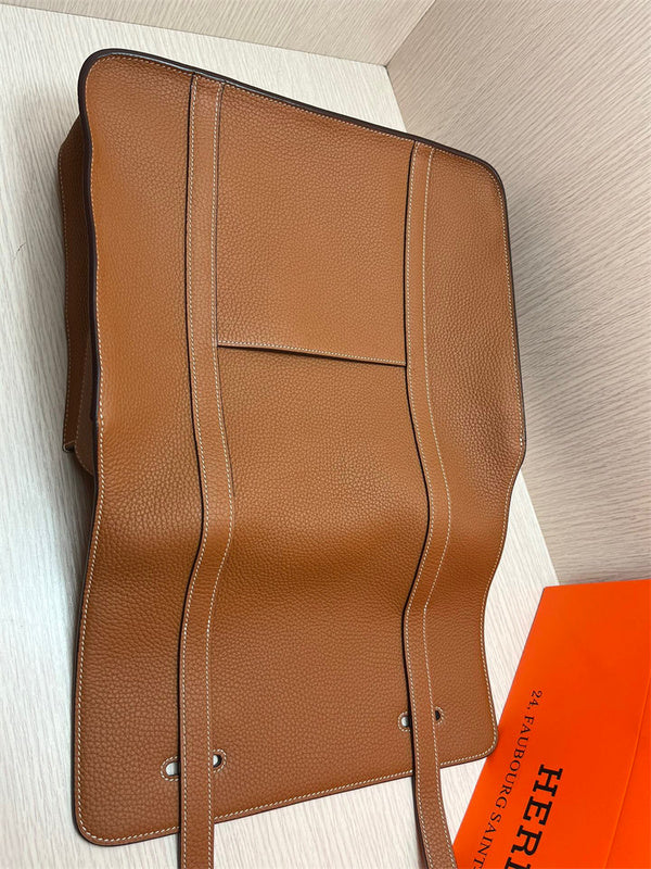  signature handbag detail view showing craftsmanship 8