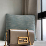 Ziva's Charm handbag – detail view (21.5cm*3cm*13cm)