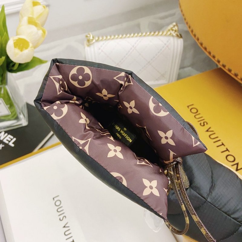 Side profile view of Louis Vuitton luxury piece style No.151