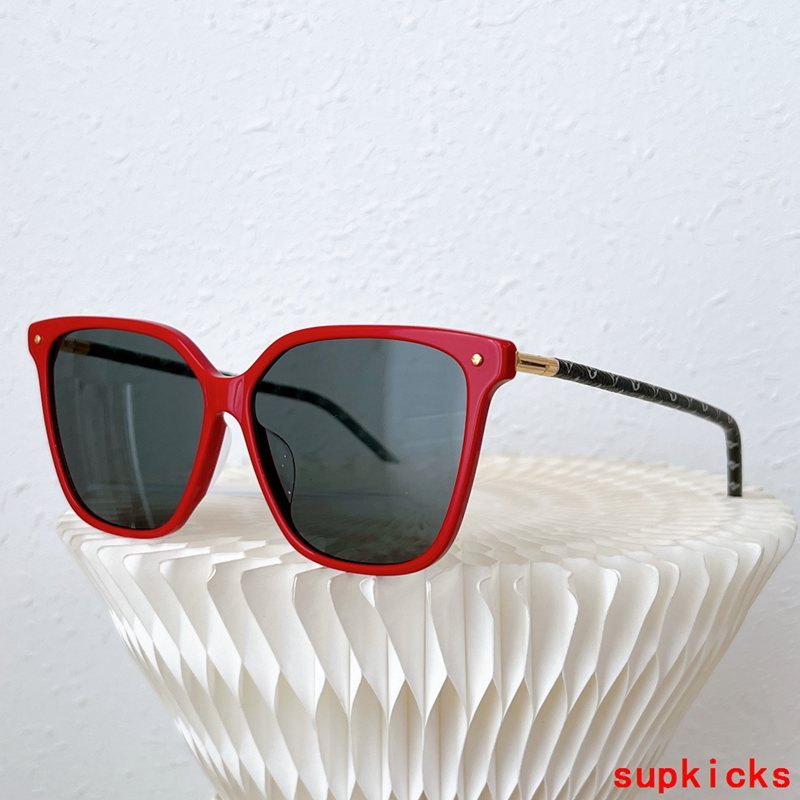 Front view of Louis Vuitton unisex sunglasses