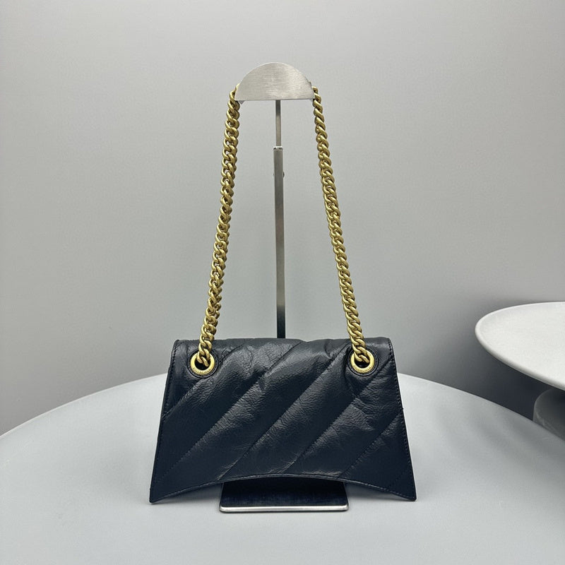 Zivas Charm Polished Finish Statement Handbag (Versatile Style Statement) – Full Silhouette