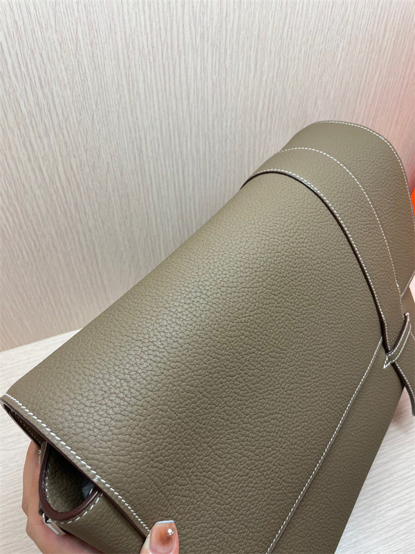  Modern structured bag front view 13