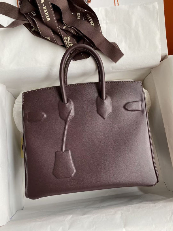 Interior view of minimalist premium bag