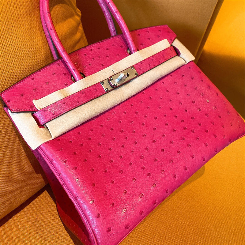  Effortless crossbody bag carried on shoulder
