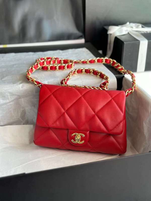 Zivas Charm Understated Luxury Everyday Handbag (Versatile Style Statement) – Front View