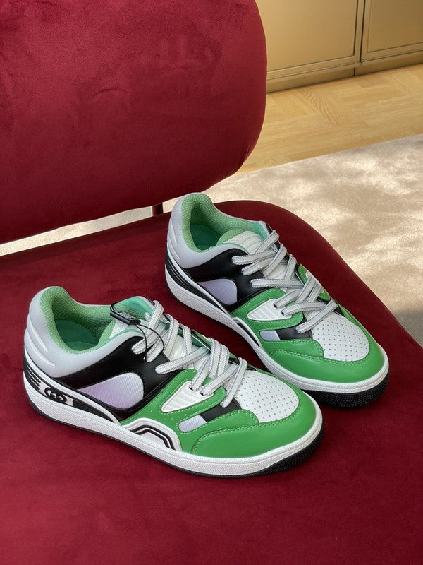 Gucci fresh white-and-black luxury sneakers view 9 streetwear statement look