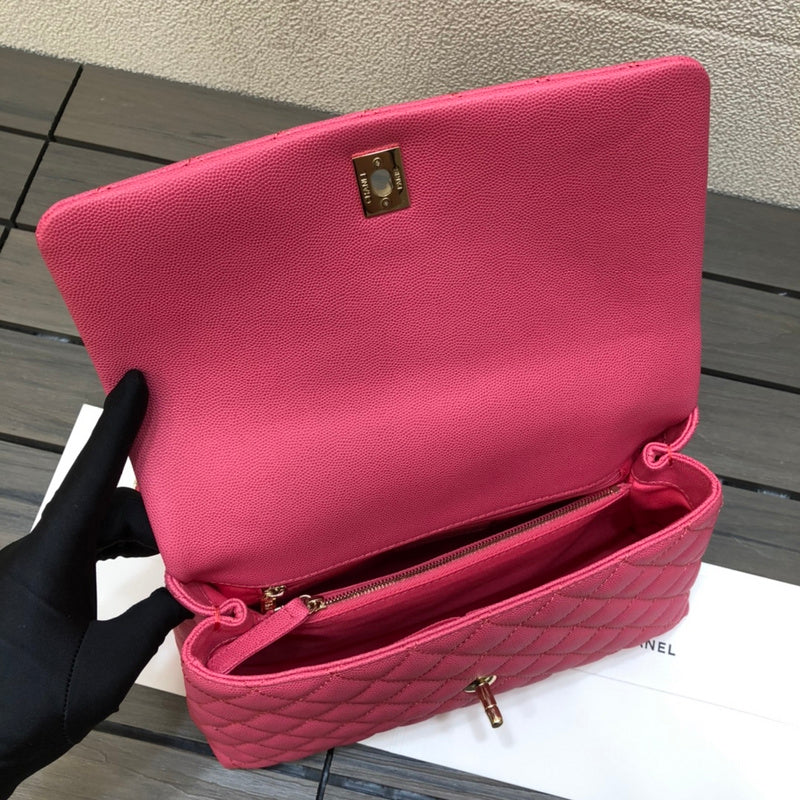  spacious purse view 9