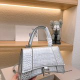 Ziva's Charm handbag – back view (one versatile size)