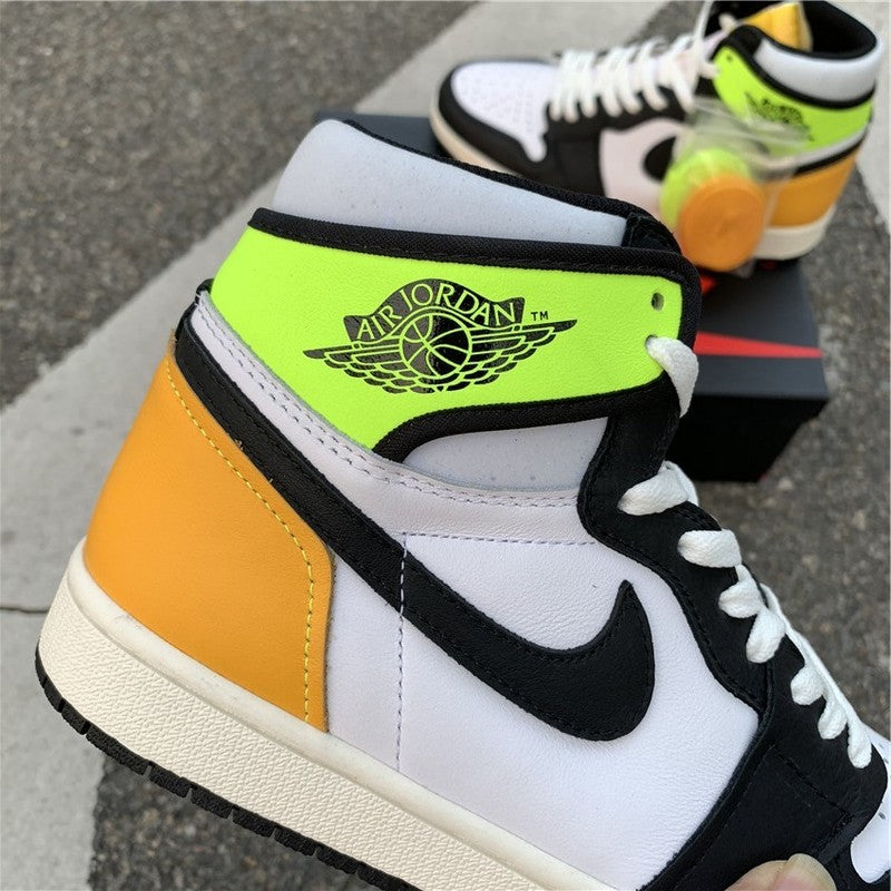 Nike Men's & Women's Luxury Fashion Trainers — Style 162 back view