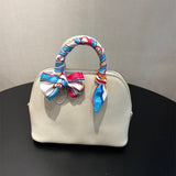  Minimalist top-handle bag front view