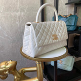  spacious purse view 10