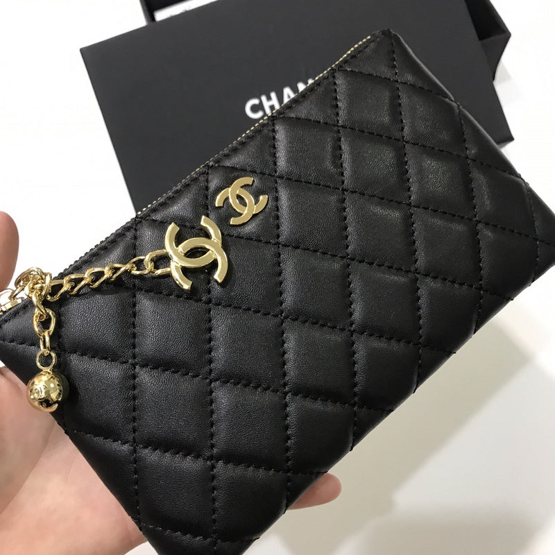 Zivas Charm Effortless Elegance Luxury Handbag (Designer-Inspired Craftsmanship) – Detail View