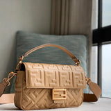 Ziva's Charm handbag – detail view (26cm*6cm*15cm)