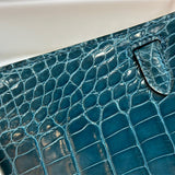  Polished carryall bag front view 19