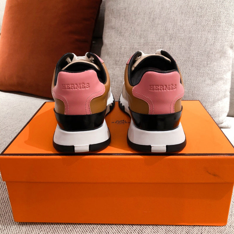 Hermes shoes Style 349 - true-to-life color detail (alternate angle)