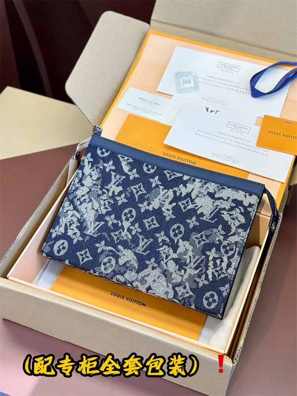  Smart everyday bag front view